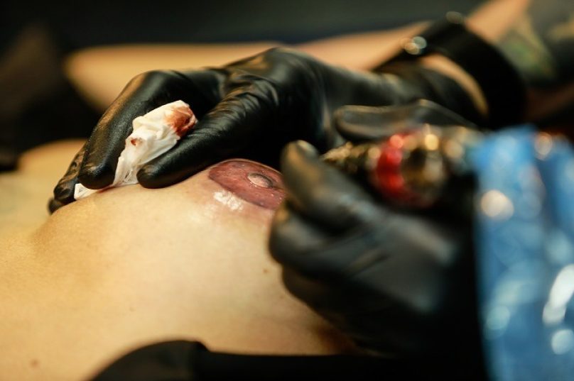 Solidariedade com tatuagem hiper-realista/ Divulgação