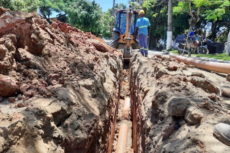 Ao todo. são 200 metros de rede coletora de esgoto implantados na Rua Beatriz de Larragoiti Lucas. Foto divulgação