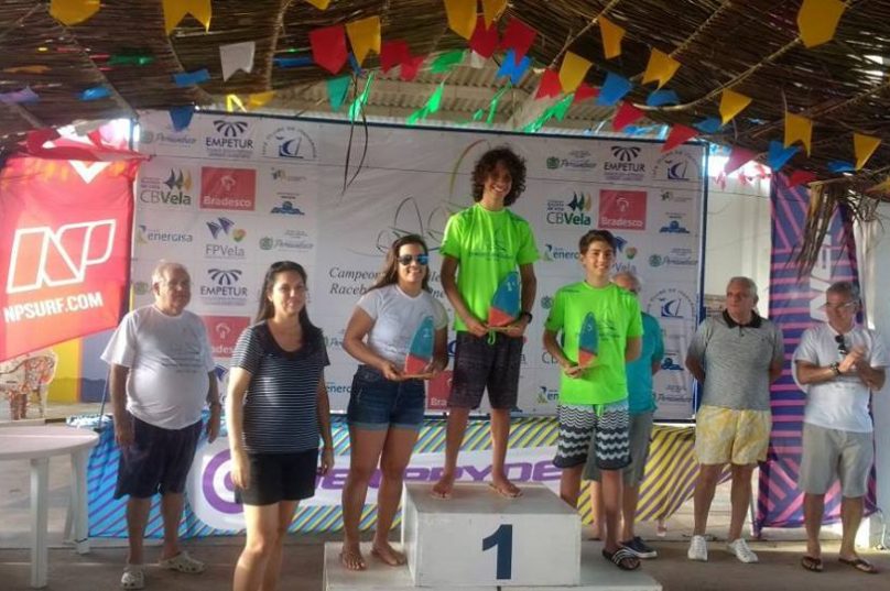Jovem de Búzios