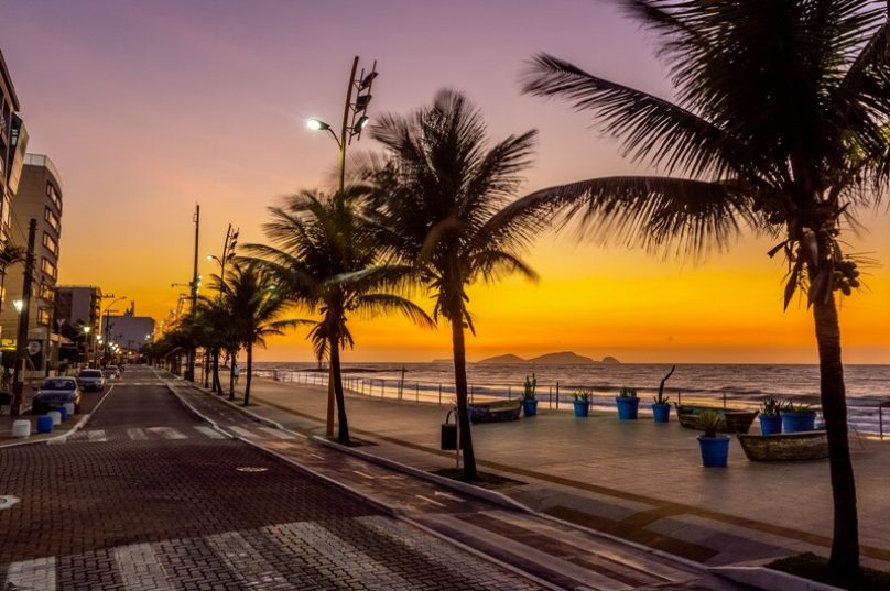Amanhecer na Praia dos Cavaleiros. Macaé/RJ. Data: 17/09/2019. Foto: Rui Porto FIlho