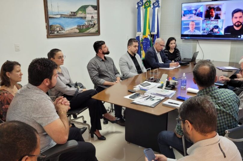 Macaé propoe convenio para investimentos em pesquisa e inovacao