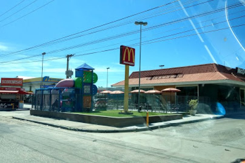 Macdonald são pedro da aldeia