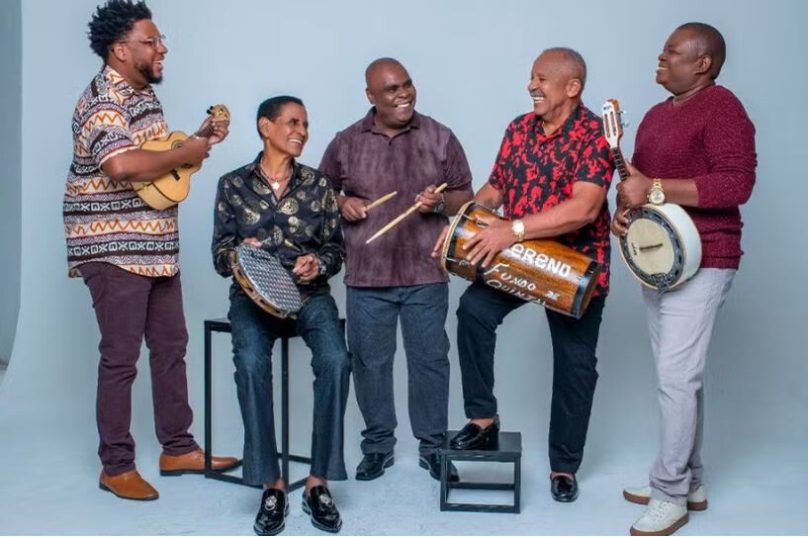 A primeira apresentação será do grupo Fundo de Quintal, que sobe ao palco instalado na Avenida Benvindo Taques Horta, no distrito de Itaipuaçu, na altura da Rua Um. (Foto: Divulgação) A primeira apresentação será do grupo Fundo de Quintal, que sobe ao palco instalado na Avenida Benvindo Taques Horta, no distrito de Itaipuaçu, na altura da Rua Um. (Foto: Divulgação)