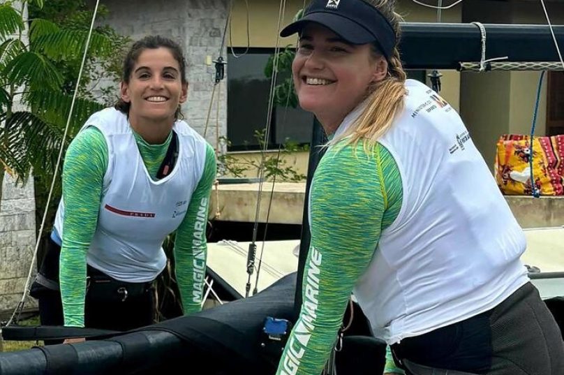 Martine e Kahena treinam em Búzios 

Foto Jonas Moura On Board Sports