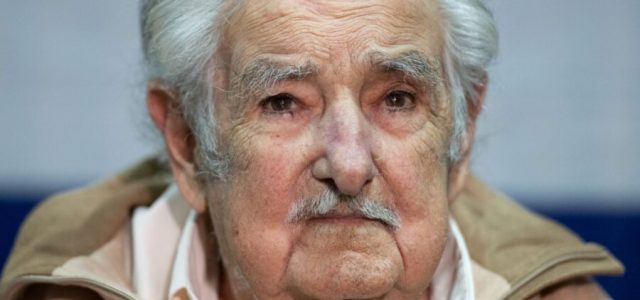 Presidente entre 2010 e 2015, Mujica ficou conhecido por transformar o Uruguai em um dos países mais progressistas da região (Foto: X)