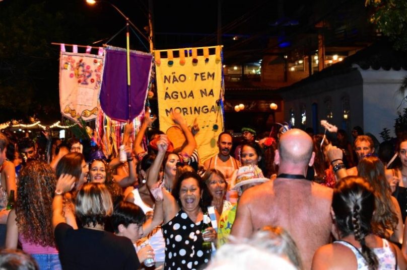 O Bloco percorre todos os anos as ruas de Búzios levando um carnaval tradicional que une moradores e turistas - Foto Gonzalo Arselli