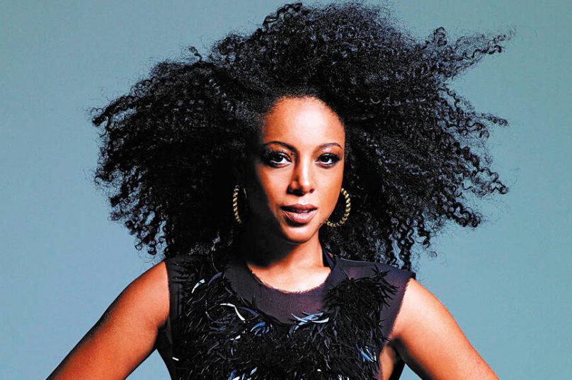 Sesc Verão 2026 leva shows e atividades gratuitas a Rio das Ostras até 8 de fevereiro no Camping e Costa Azul / divulgação