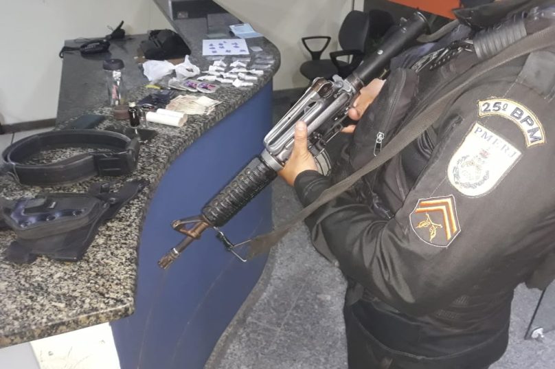 Acusado foi levado para a 127ª DP e permanece preso. Imagem: Divulgação. (Foto: Polícia Militar)