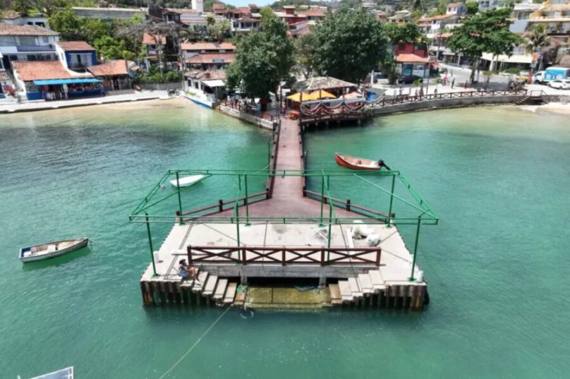 PÍER DO GOLFINHO BÚZIOS