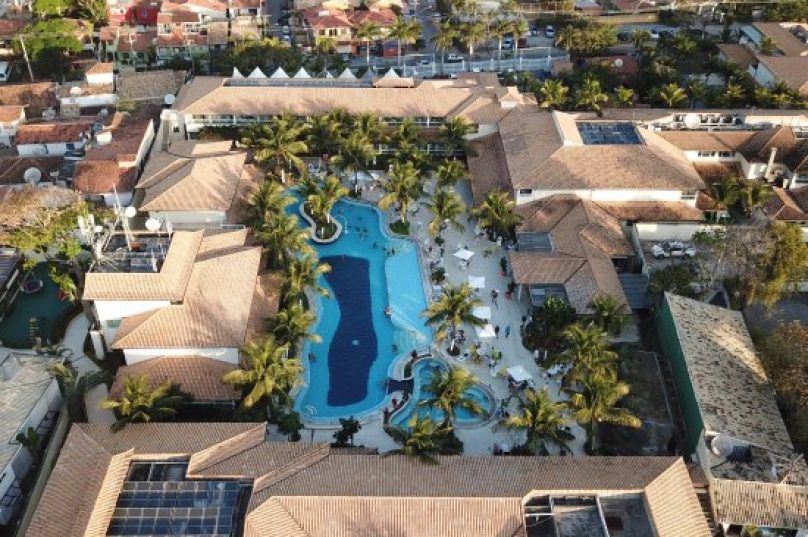 Piscina do Hotel Atlântico Búzios vista do alto. Foto de drone - Fábio L  no Tripadivor