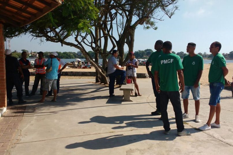 Postura flagra diversas irregularidades na Praia do Pontal em Tamoios, Cabo Frio