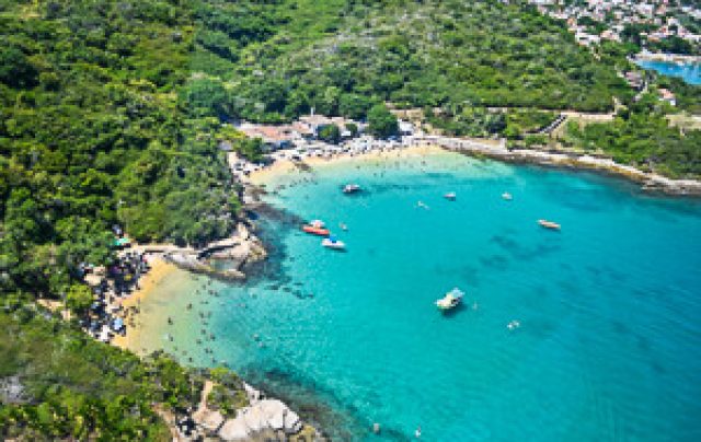 Praia Azeda e Azedinha, vista aérea. | Imagem: Matheus Coutinho