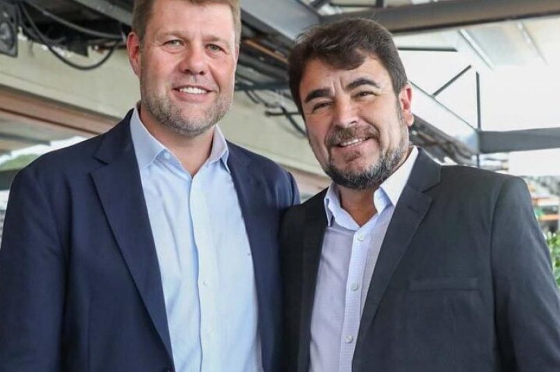 Prefeito em evento da Setur no Rio / Divulgação