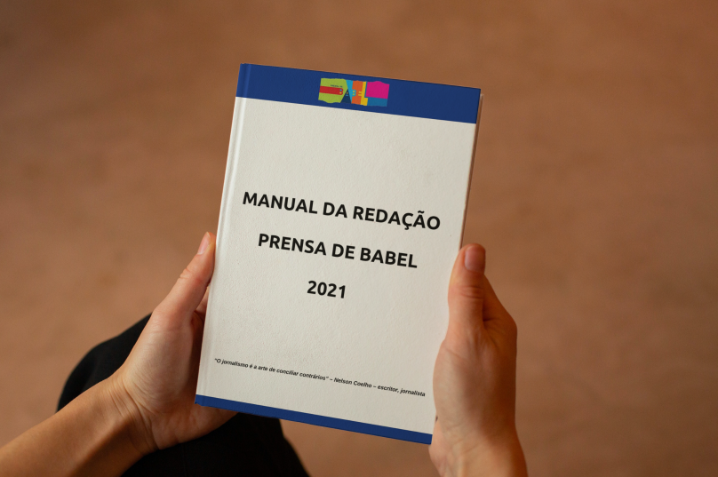 São normas editoriais e estilísticas, orientações 
 gramaticais e técnicas de redação. Arte Prensa de Babel