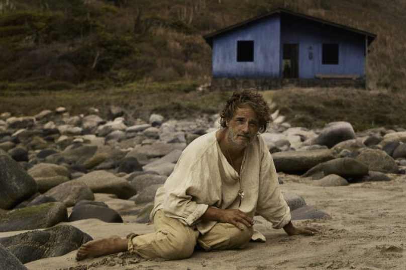 Rodrigo Santoro em cena de O Filho de Mil Homens, novo filme da Netflix gravado em locações secretas em Búzios.

Reprodução Netflix