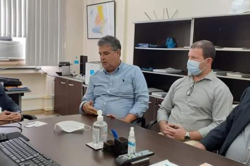 Reunião na Agenersa com o presidente da agência, Rafael Menezes, o deputado André Correa e representantes do setor de gás  Foto - Divulgação