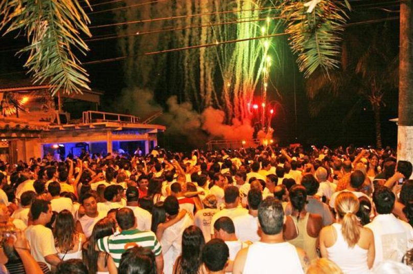 A queima de fogos do centro da Cidade é tradicional/ Foto Online