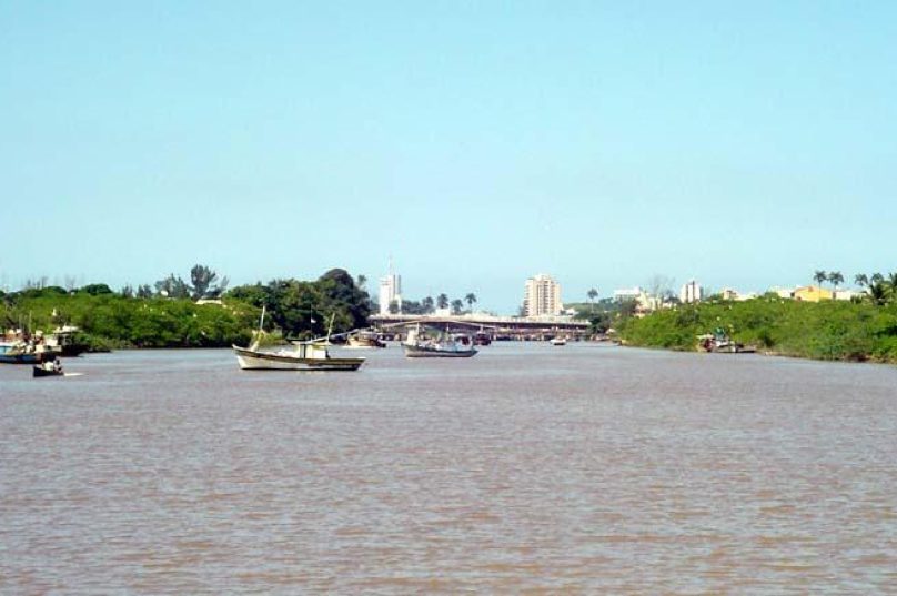 Foz do Rio Macaé Reproducao