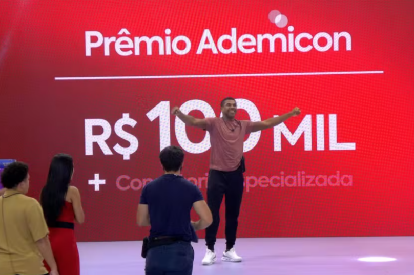 Davi vence a Prova do Líder do BBB 24 pela primeira vez — Foto: Globo