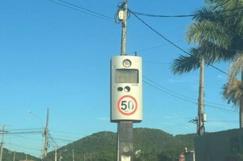 Em nota oficial enviada àreportagem da Prensa, na manhã desta quarta-feira (21), o DER informou que está em curso o processo de licitação para instalação de novos radares nas rodovias do estado Em nota oficial enviada àreportagem da Prensa, na manhã desta quarta-feira (21), o DER informou que está em curso o processo de licitação para instalação de novos radares nas rodovias do estado / foto Prensa de Babel