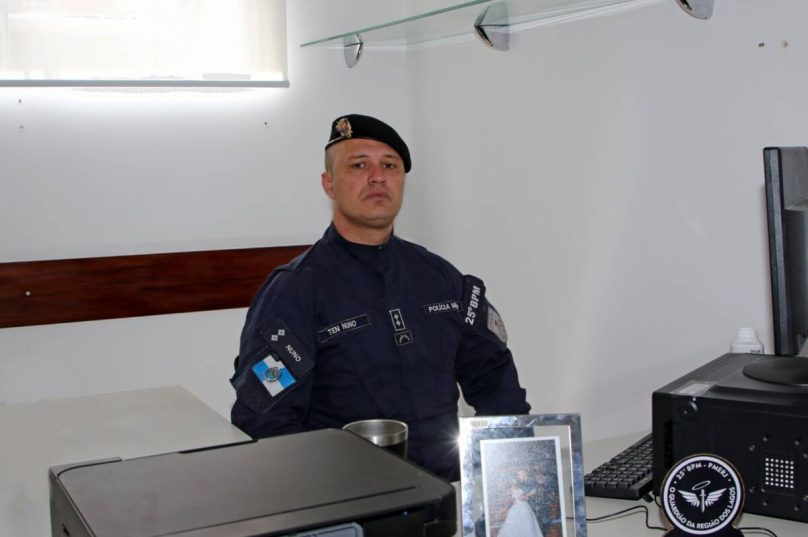 Tenente Nuno na sede da 5ª Companhia da Polícia Militar em Búzios. Foto: Ronald Pantoja.