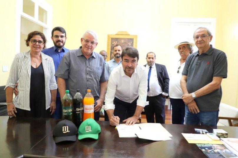 Unidade fabril do Guaraná Macahé em Quissamã / 
 foto Adilson dos Santos PMQ