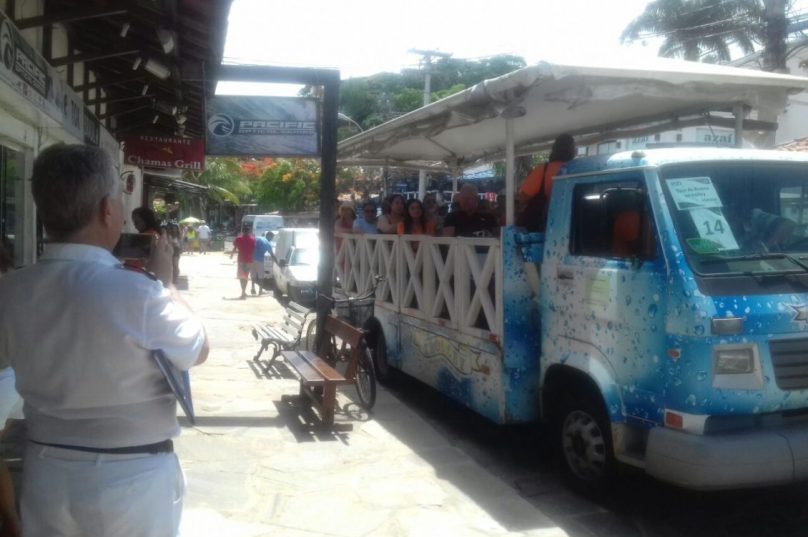 Trollers ficam estacionados em frente aos estabelecimentos. Foto: Divulgação