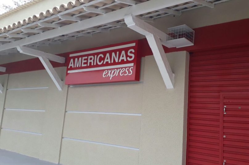 A novidade dividiu opiniões entre os que sentirão saudades do Bazar Cajaíba e os que comemoram a possibilidade de menores preços com as Lojas Americanas. 