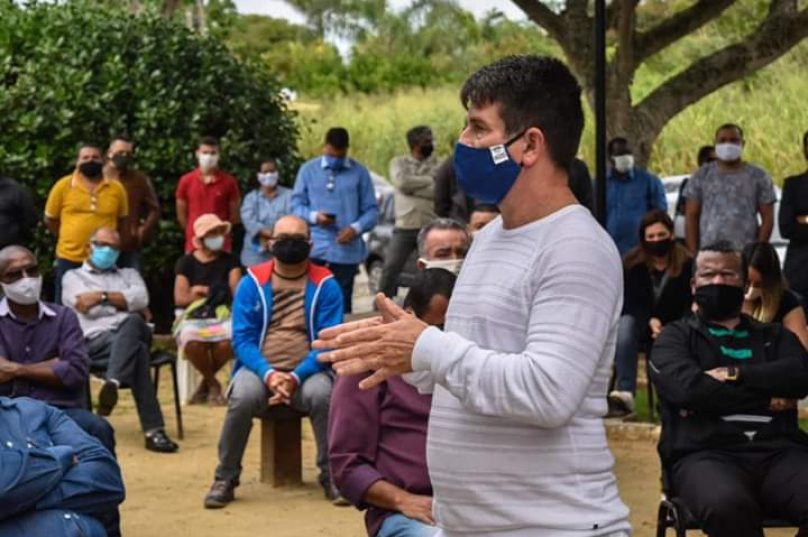 Prefeito e pastores evangélicos