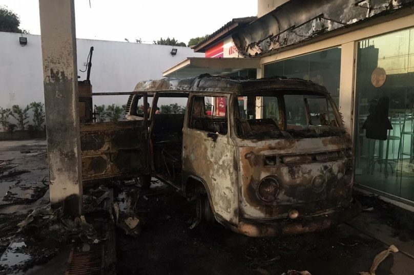 A explosão levou ao incêndio/ Fotos Reprodução