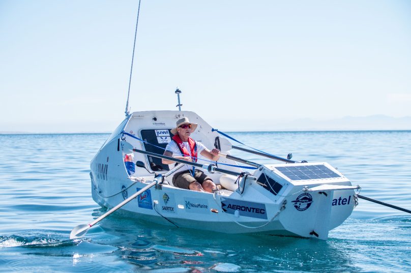 Zirk Botha está desde o dia 19 de dezembro no oceano| Imagem: Row2Rio2020