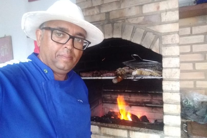 Chef Regi é conhecido em Búzios por atender famosos nas residências | Foto: Arquivo pessoal