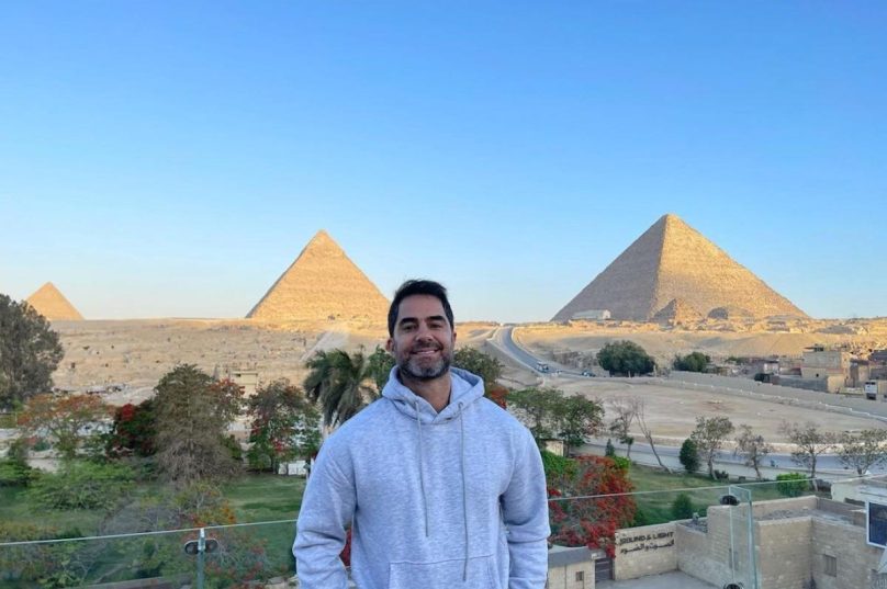 Victor Sorrentino estava em uma viagem ao Egito. Imagem: Reprodução | Redes Sociais.