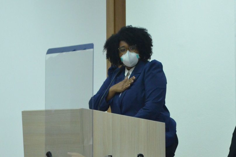 Iza Vicente editou Projeto de Lei que criou o Portal da Transparência para a vacinação contra o Covid-19, em Macaé. Foto: Divulgação