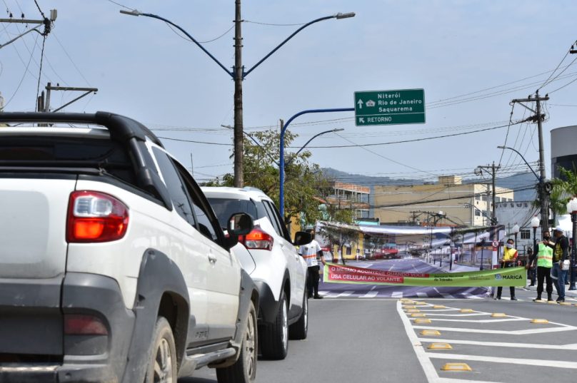 Ação em Maricá foi realizada no sábado (18) e teve como objetivo conscientizar a população para não usar o celular ao volante. Foto: Divulgação.