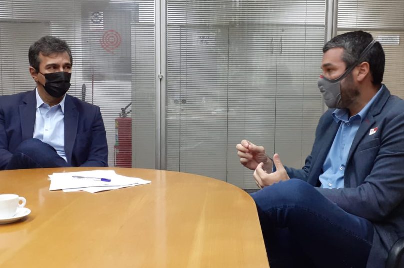 A reunião que tratou da parceria foi realizada na terça-feira (19) entre os secretários das pastas, Vinicius Farah e Igor Sardinha, na sede do governo do Estado, no Palácio da Guanabara. Foto: Divulgação