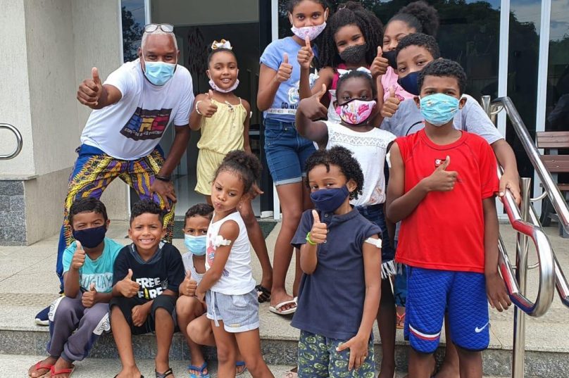 Crianças do Quilombo Baía Formosa foram vacinadas na segunda-feira (31). Foto:  Associação Quilombo Baía Formosa