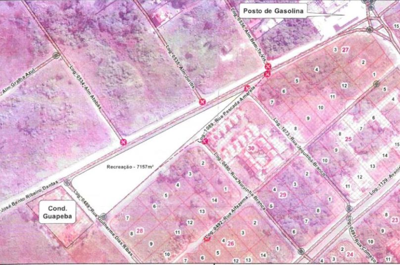 O terreno tem área triangular. Imagem divulgação.