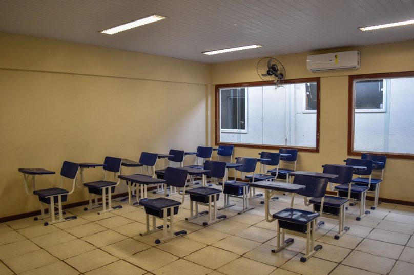 Segundo o comunicado, os estudantes usarão o espaço provisório construído em projeto modulado. Foto: Matheus Coutinho