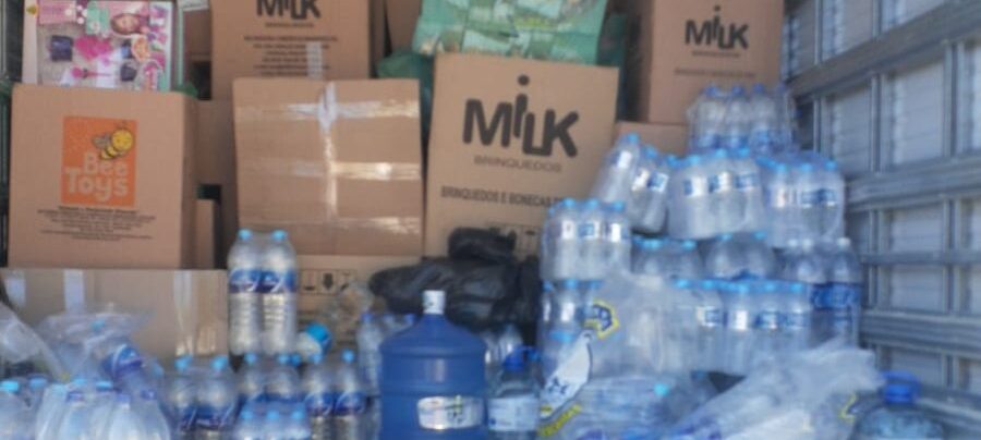 Mais de 30 toneladas de donativos fora levadas para as famílias petropolitanas.