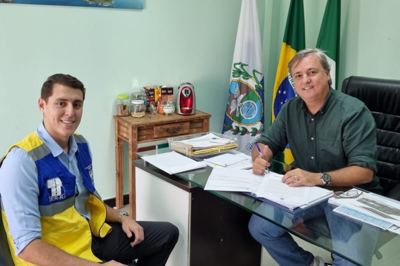 Em junho, o termo de cooperação com a Secretaria Estadual de Infraestrutura e Cidades foi assinado pelo Prefeito Alexandre Martins. Crédito da foto: Divulgação