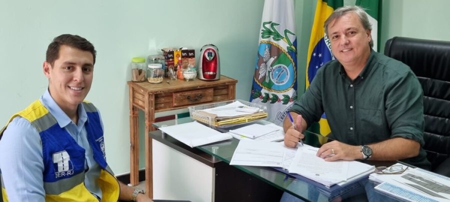 Em junho, o termo de cooperação com a Secretaria Estadual de Infraestrutura e Cidades foi assinado pelo Prefeito Alexandre Martins. Crédito da foto: Divulgação