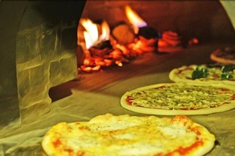 O Primitivo é um dos restaurantes da culinária italiana mais tradicionais de Búzios. Foto Reprodução