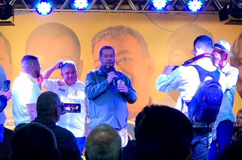Presidente do PDT Nacional, Carlos Lupi, durante evento em Cabo Frio | Foto:  Prensa de Babel