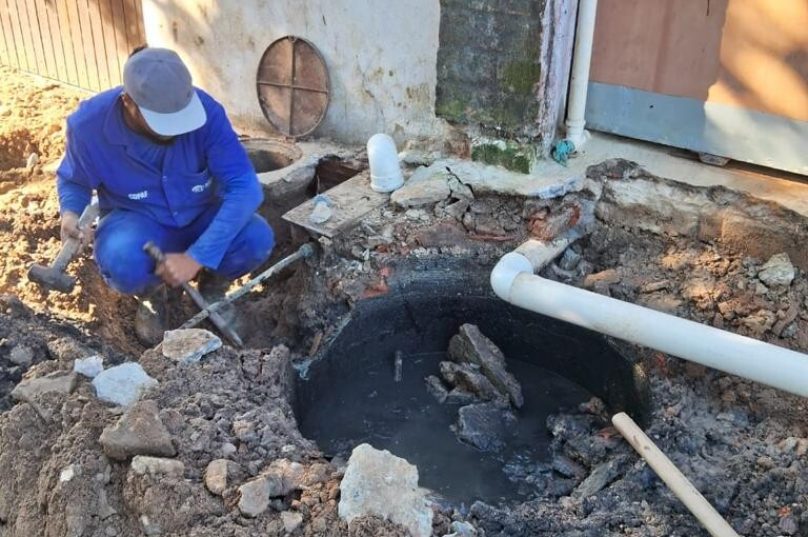 Ligação de esgoto clandestino em Búzios