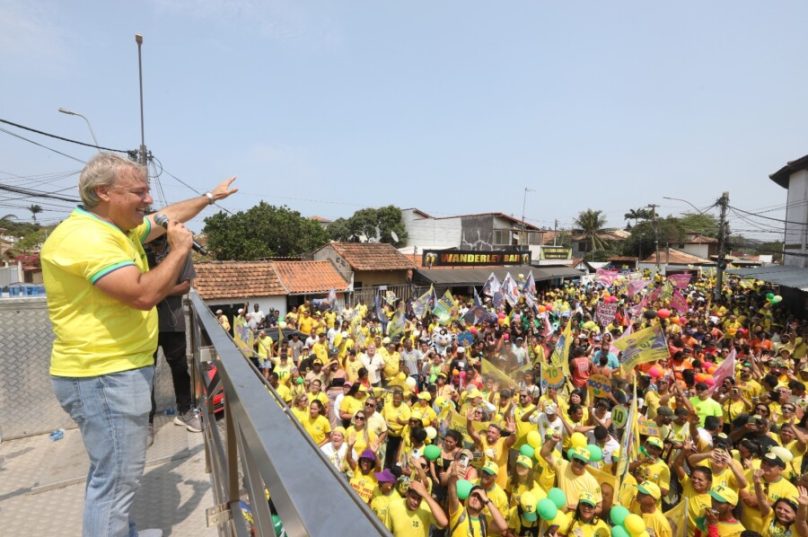 Na utltima caminhada realizada pelo atual prefeito houve uma público estimado em cerca de 5 mil pessoas - Foto Ronald Pantoja