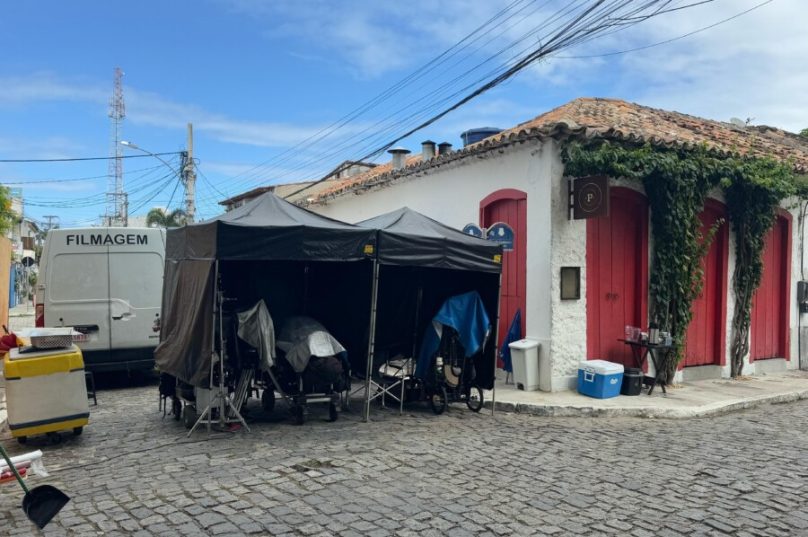 Cabo Frio recebe filmagens do longa “Pele de Rinoceronte”, com Débora Falabella, e produção movimenta a economia local / foto divulgação PMCF