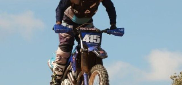 João Paulo Barros acelera na pista e na história do motocross do RJ - Divulgação