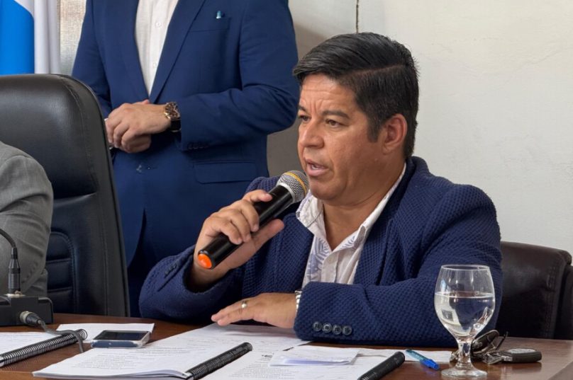 Entre os principais pontos, o secretário afirmou que nenhuma licença ambiental foi emitida para a construção do píer flutuante na Praia do Canto Entre os principais pontos, o secretário afirmou que nenhuma licença ambiental foi emitida para a construção do píer flutuante na Praia do Canto. (Foto: Divulgação)
