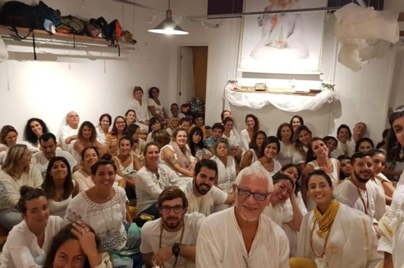 O evento será conduzido pela instrutora de Yoga e de Cura Prânica, Violeta Caminos. (Foto: Divulgação)